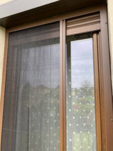 Moskitiera plisowana Orzech.