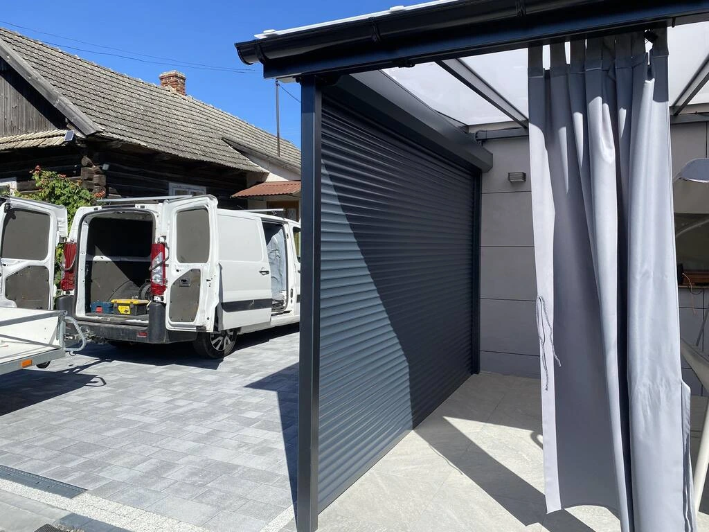 Roleta zewnętrzna system adaptacyjny profil PA52 kolor Antracyt