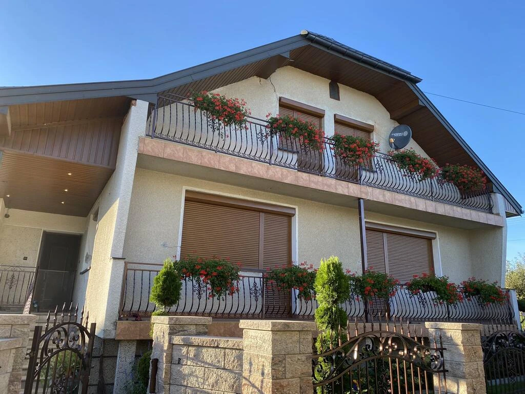 Roleta zewnętrzna system adaptacyjny kolor Złoty Dąb